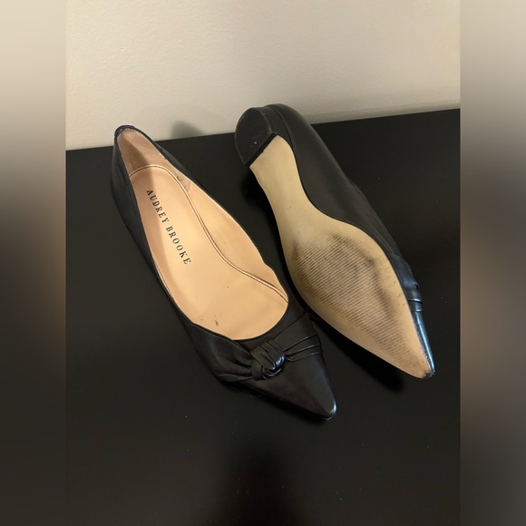 Black Pointy Toe Flats - Picture 2 of 6